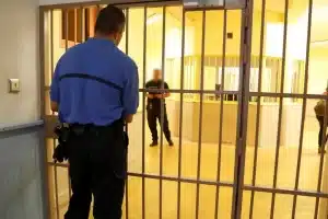 Les qualités à développer pour passer le concours de Gardien de Prison