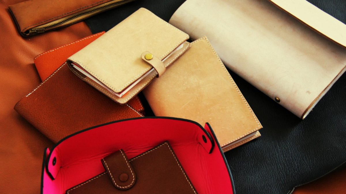 Pourquoi choisir des cadeaux d’affaire en cuir pour marquer les esprits ?