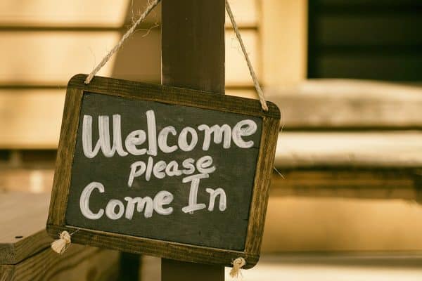 Qui doit former un nouvel employé ?